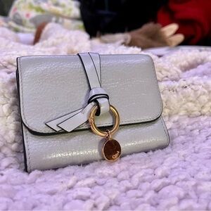 Chloé SMALL TRI-FOLD IN GRAINED LEATHER